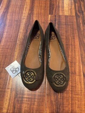 Daisy Fuentes Dark Brown Suede Ballet Flats with Bronze Medallion